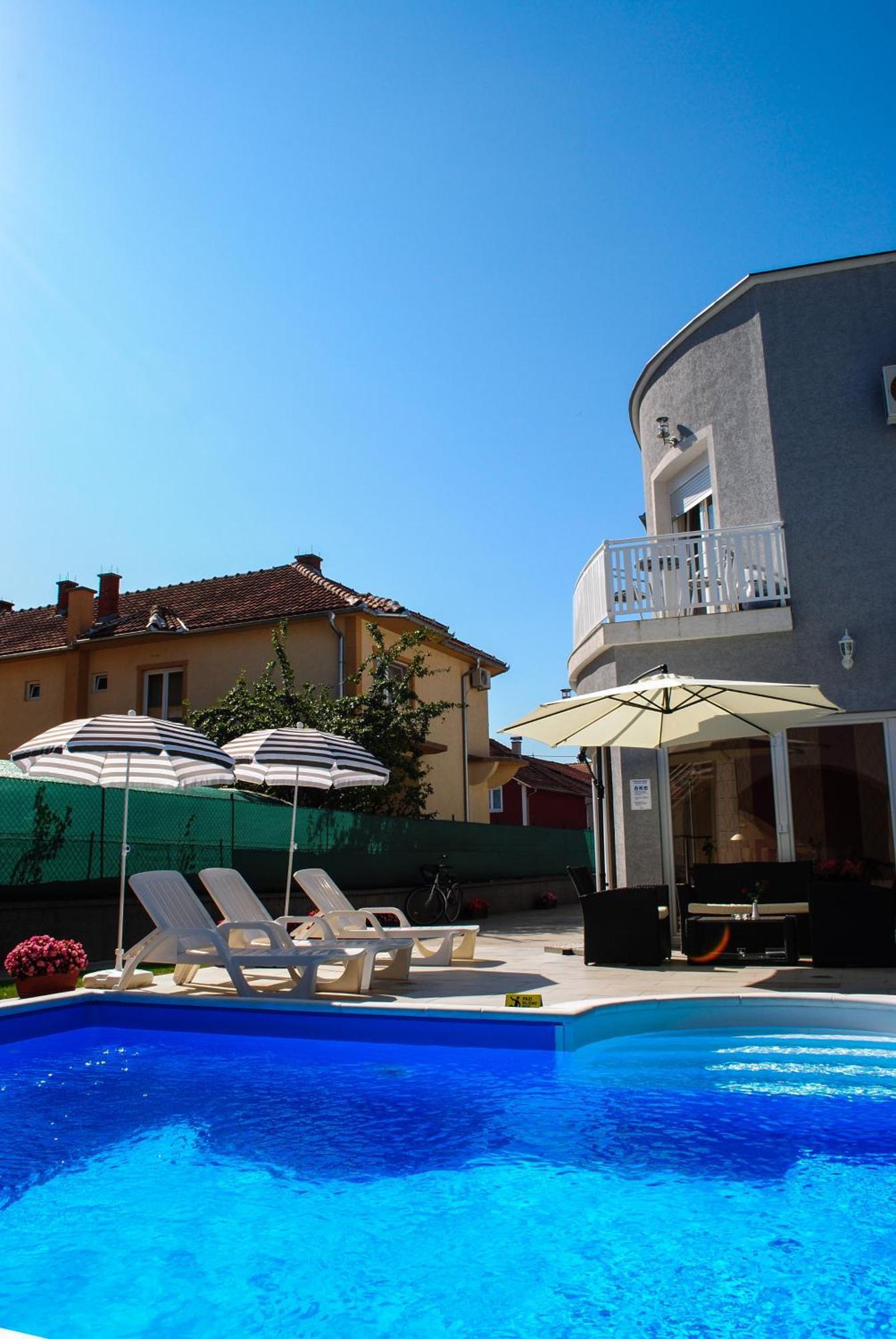 Vila Delux Negotin Luaran gambar